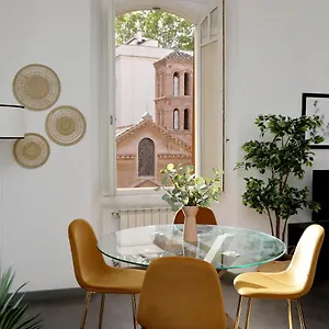 Tiberina , Rome Italy